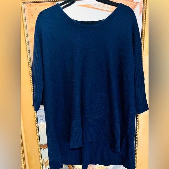 Brand:Subtle Luxury women’s 100% cashmere sweater navy blue never worn - Picture 4 of 9